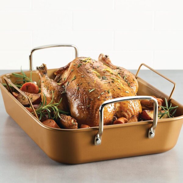 Ayesha Curry Ayesha Bakeware Nonstick Roaster with Convertible Rack, 11-Inch x 15-Inch, Copper