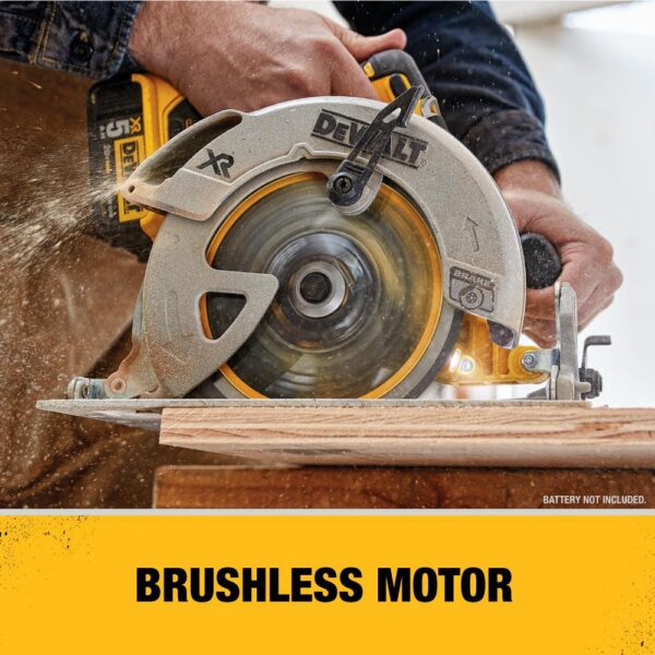 DEWALT 20-Volt MAX XR Cordless Brushless 7-1/4 in. Circular Saw (Tool-Only)