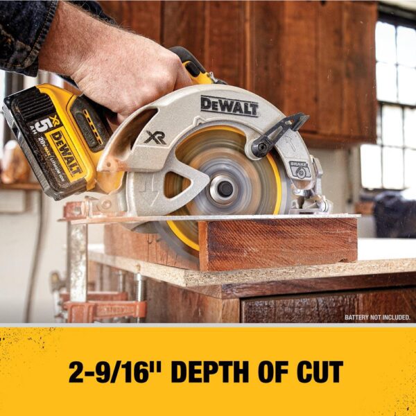 DEWALT 20-Volt MAX XR Cordless Brushless 7-1/4 in. Circular Saw (Tool-Only)