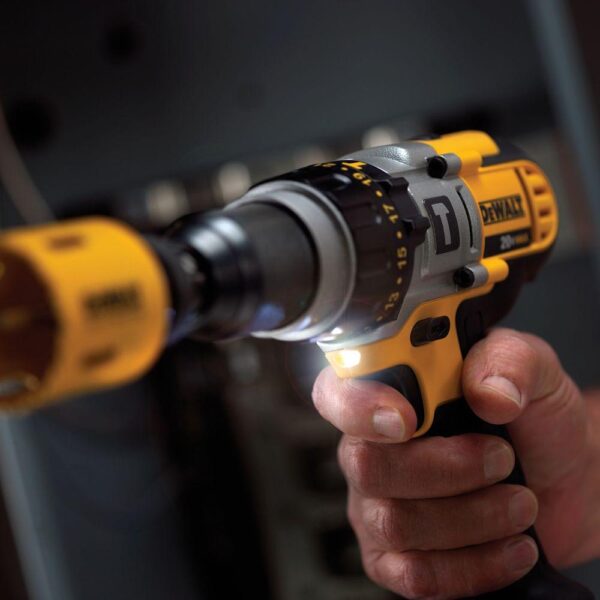 DEWALT 20-Volt MAX Cordless Hammer Drill/Impact Driver Combo Kit (2-Tool) with (2) 20-Volt 3.0Ah Batteries & Charger