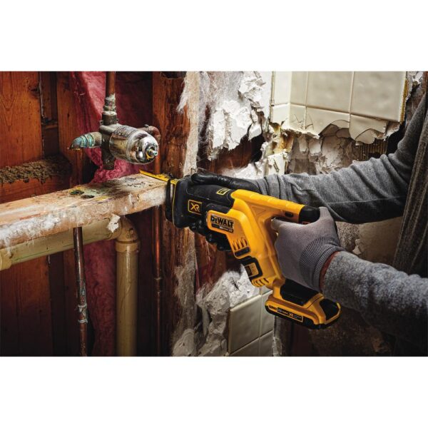 DEWALT 20-Volt MAX XR Cordless Brushless Compact Reciprocating Saw with (1) 20-Volt Battery 5.0Ah & Charger
