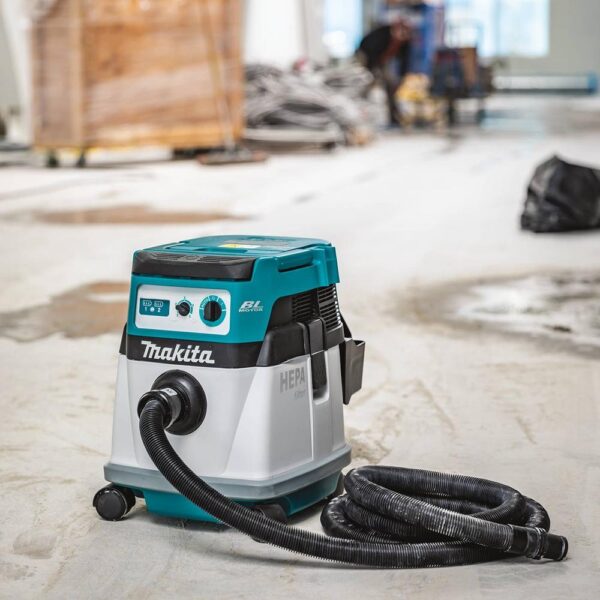 Makita 18-Volt X2 LXT Lithium-Ion (36-Volt) Brushless Cordless 4 Gal. HEPA Filter Dry Dust Extractor (Tool-Only)