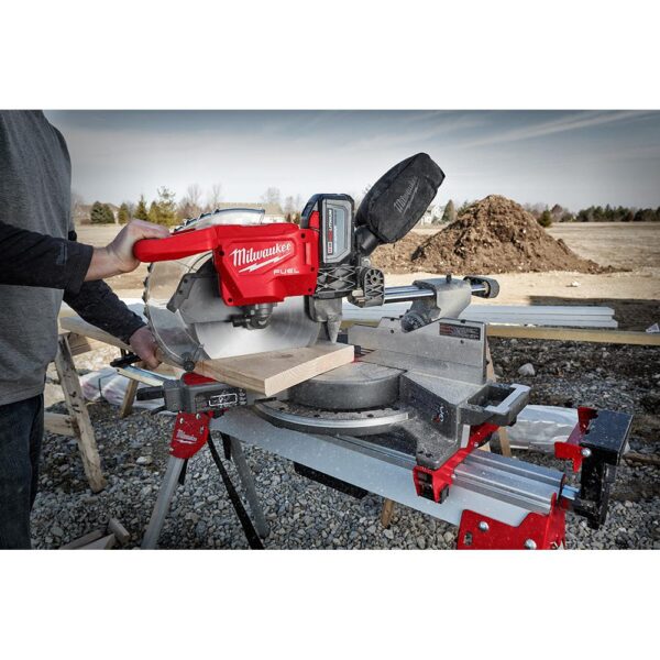 Milwaukee M18 FUEL 18-Volt 12 in. Lithium-Ion Brushless Cordless Dual Bevel Sliding Compound Miter Saw with 8.0 Ah Battery